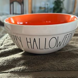 Rae Dunn Happy Halloween bowl.